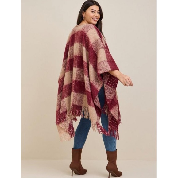 ✨NWT Torrid Reversible Ruana - Picture 3 of 8